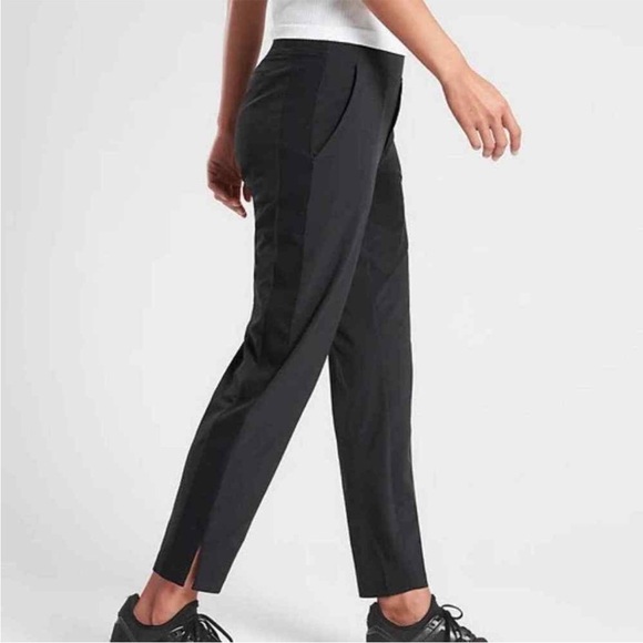 Athleta Brooklyn Mid Rise Ankle Pant 16 Black UPF 40 - Picture 3 of 16